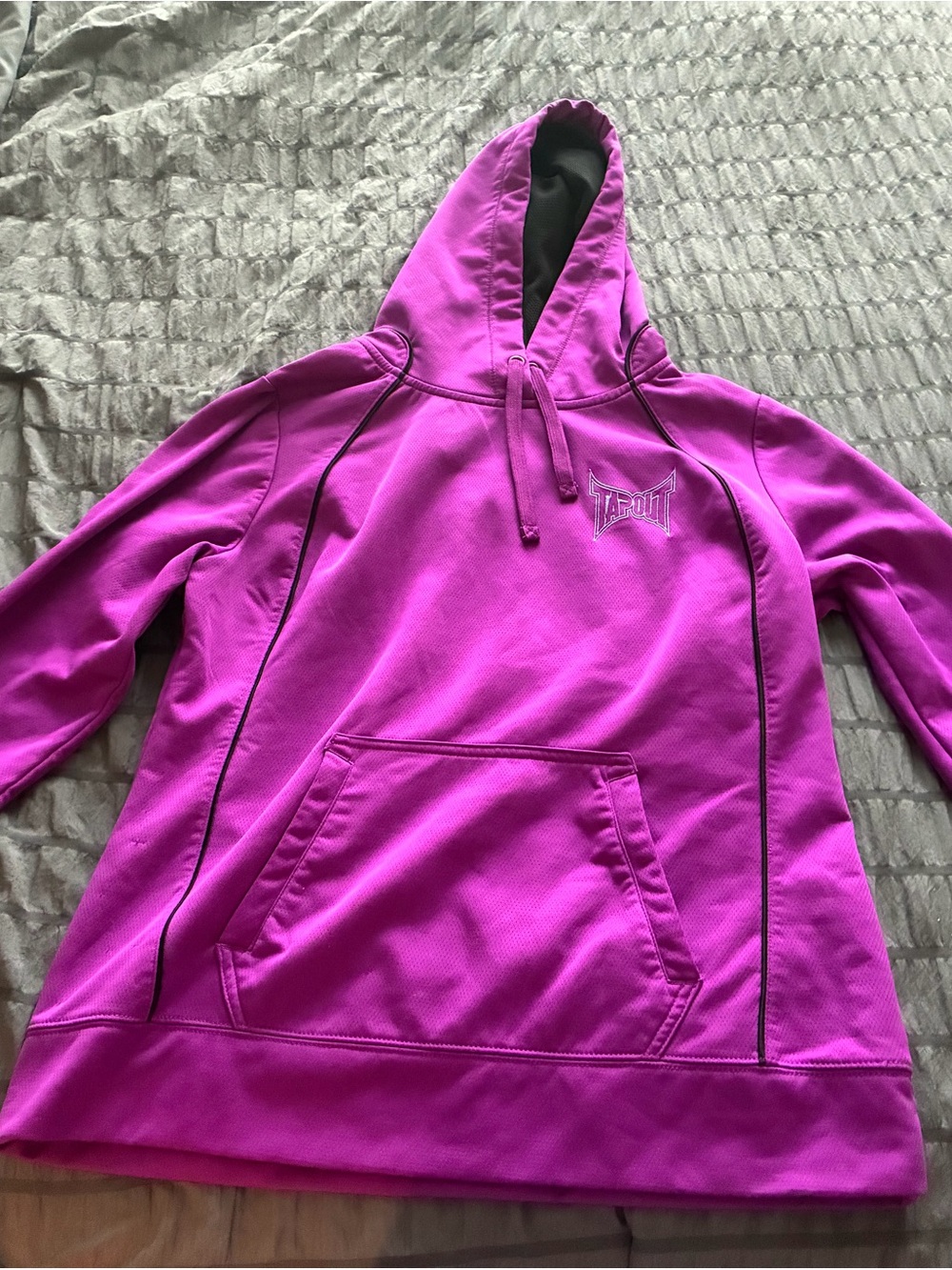 Tapout Women's Bright Magenta Pullover Hoodie